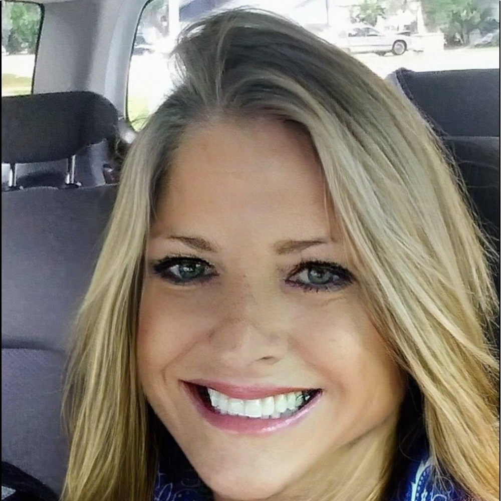 Meet your Posher, Lori